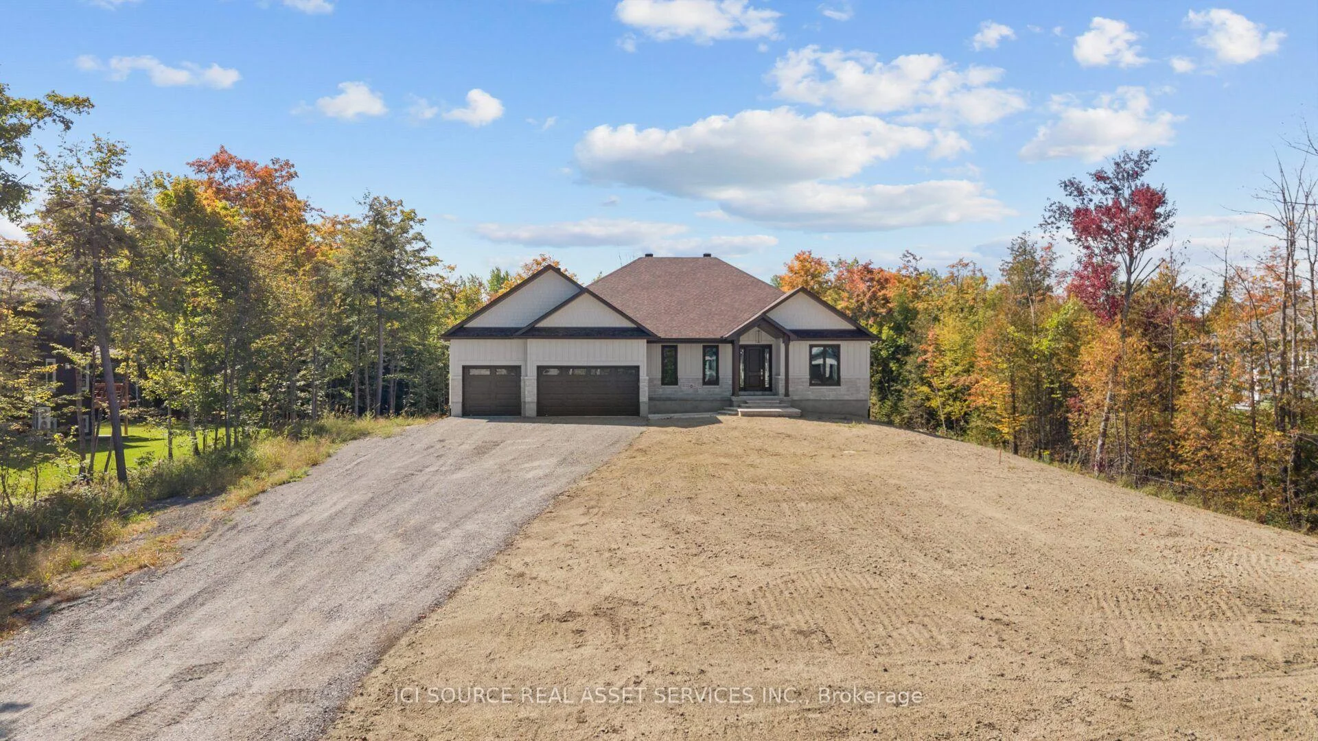 Photo 4 of 362 McEwen's Mill Drive, Beckwith, Beckwith Twp — HOMEH