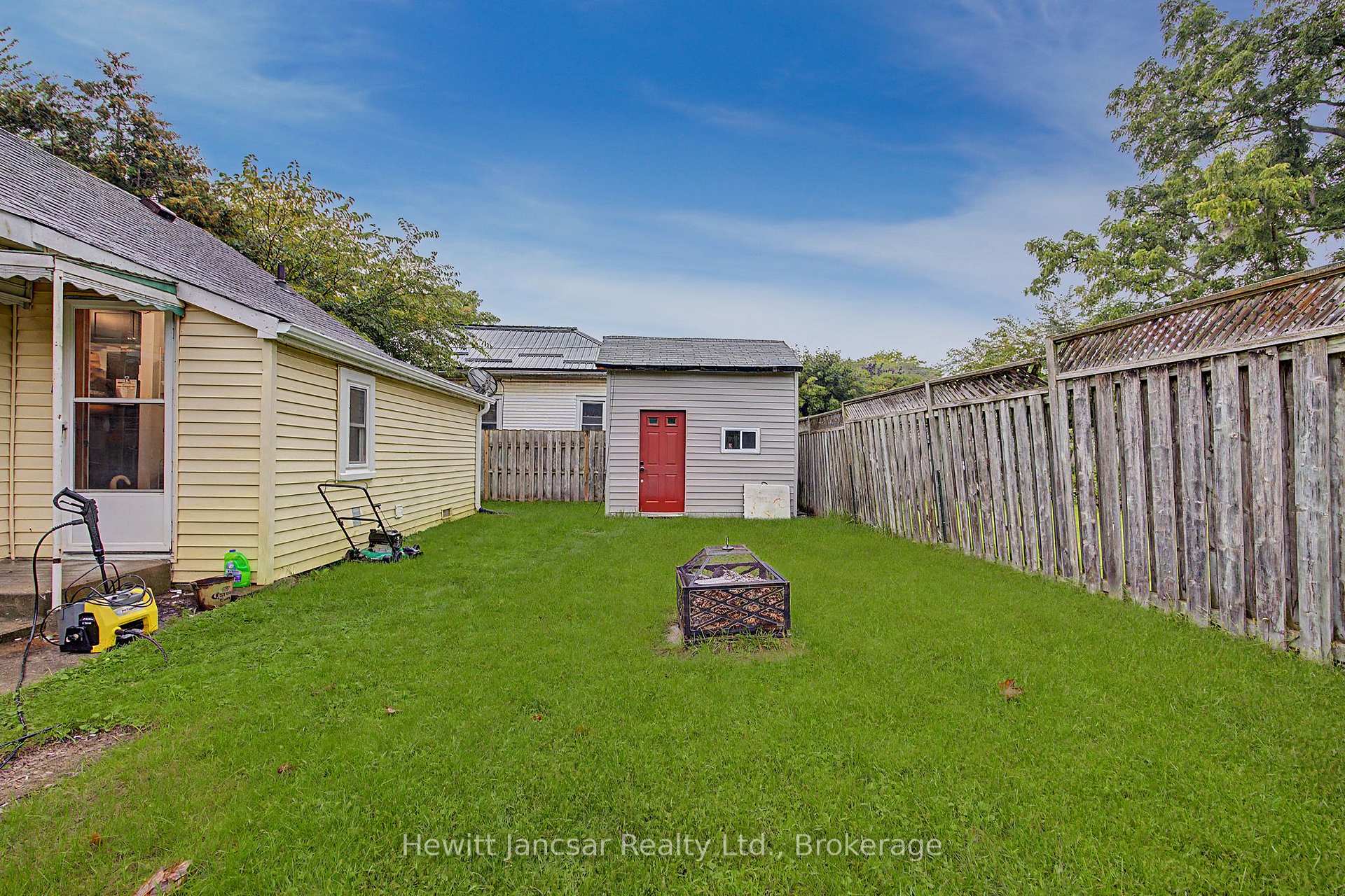 Photo 4 of 27 Chestnut Street W, Aylmer — HOMEH
