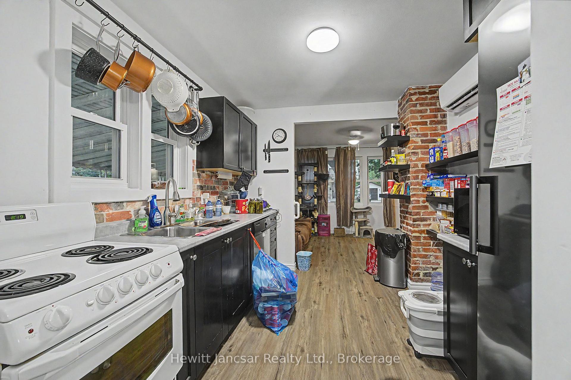 Photo 10 of 27 Chestnut Street W, Aylmer — HOMEH