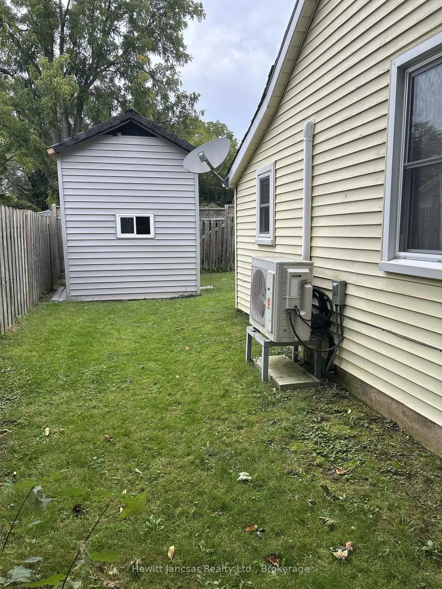 Photo 8 of 27 Chestnut Street W, Aylmer — HOMEH
