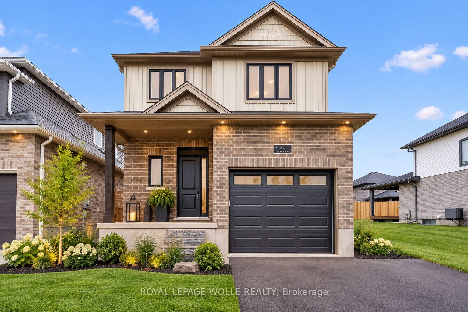 Photo 2 of 44 Weymouth Street, Woolwich, Confederation Heights — HOMEH