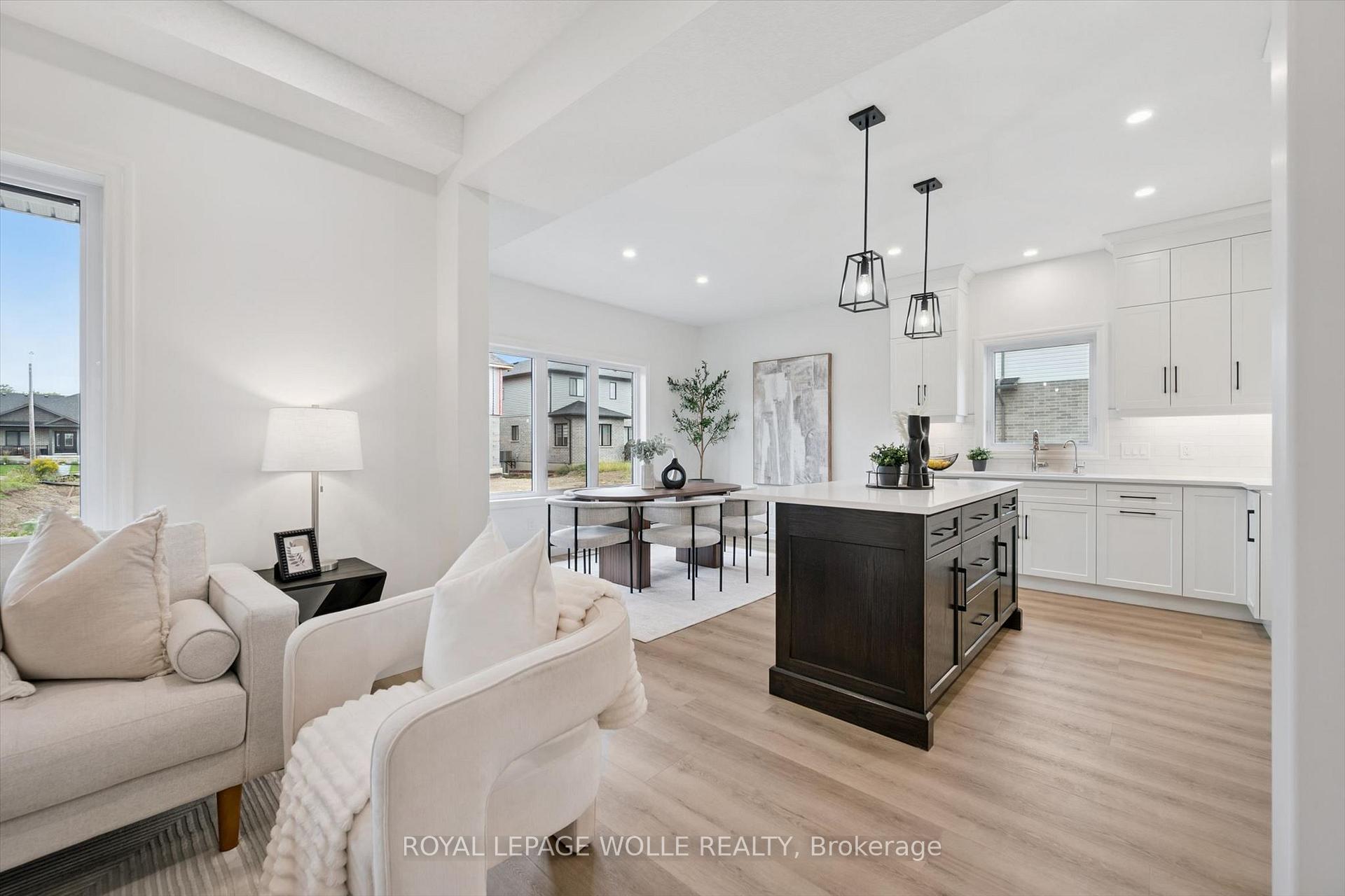 Photo 11 of 44 Weymouth Street, Woolwich, Confederation Heights — HOMEH