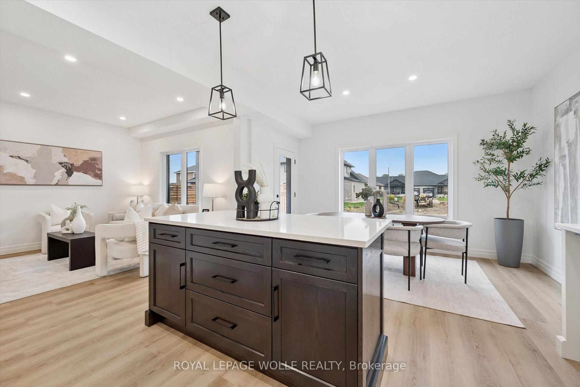 Photo 16 of 44 Weymouth Street, Woolwich, Confederation Heights — HOMEH