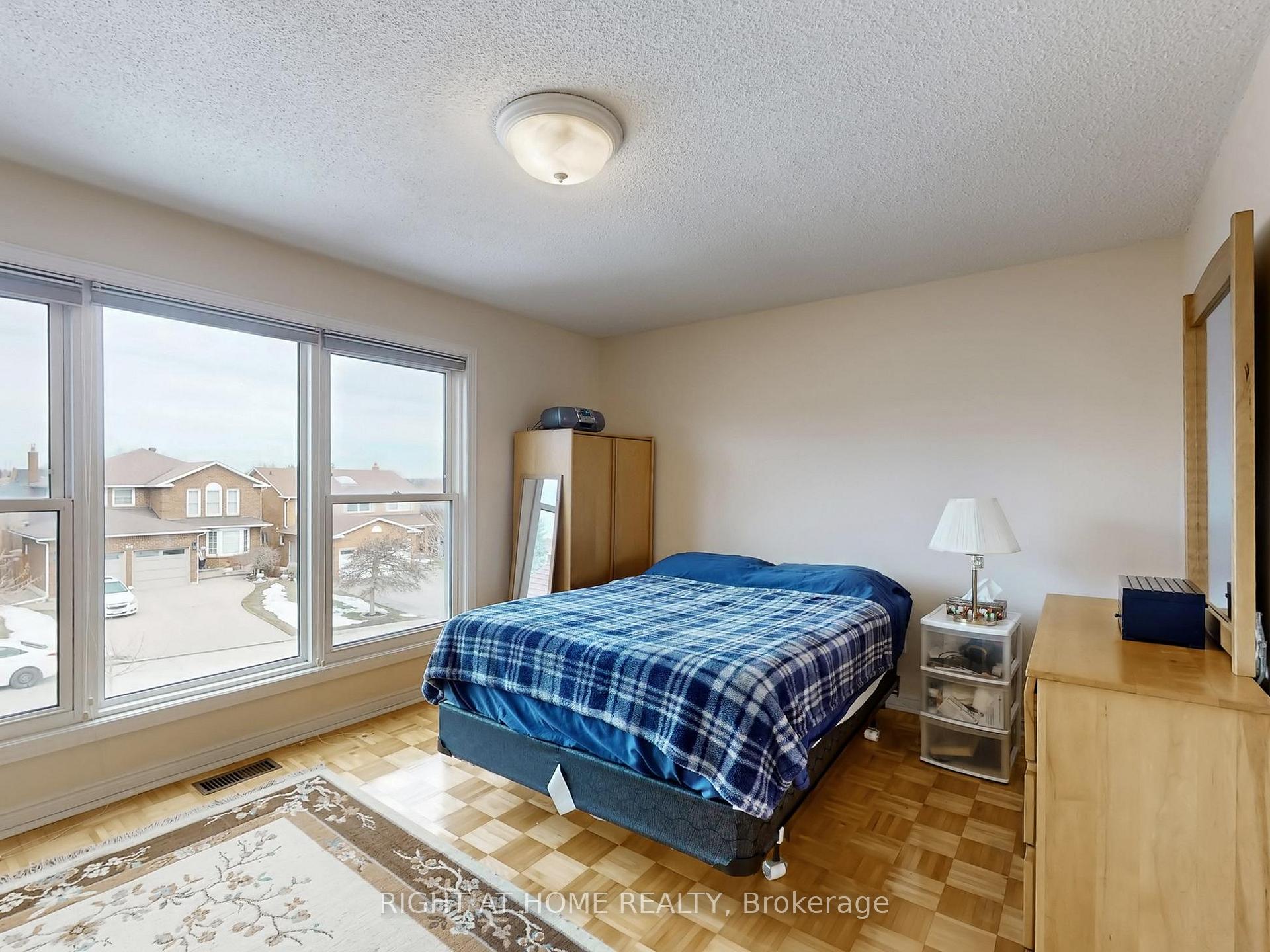 Photo 20 of 531 Steeple Hill, Pickering, Woodlands — HOMEH