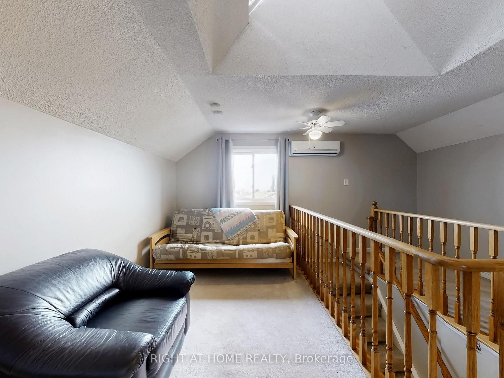 Photo 24 of 531 Steeple Hill, Pickering, Woodlands — HOMEH