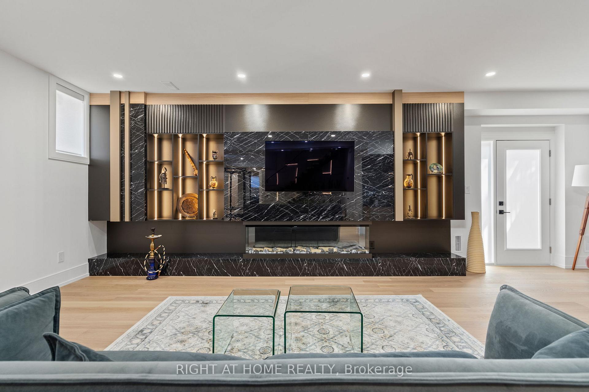 Photo 37 of 33 Thorndale Avenue, Etobicoke, Kingsway South — HOMEH