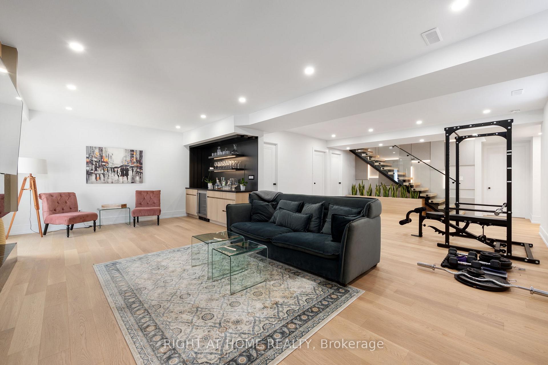 Photo 39 of 33 Thorndale Avenue, Etobicoke, Kingsway South — HOMEH