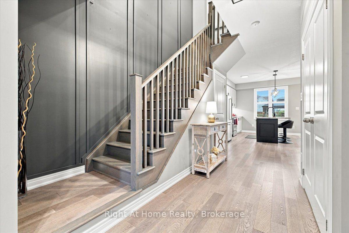 Photo 3 of 66 Foothills Lane, Hamilton, Stoney Creek — HOMEH