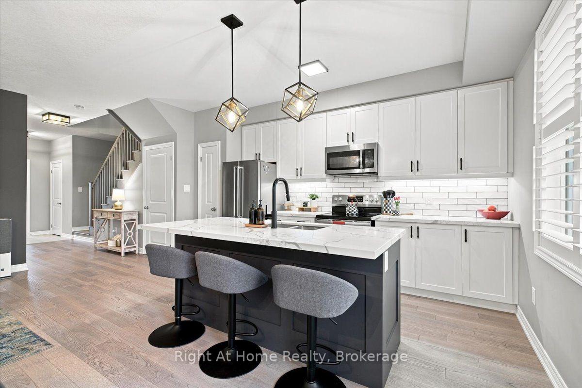 Photo 13 of 66 Foothills Lane, Hamilton, Stoney Creek — HOMEH