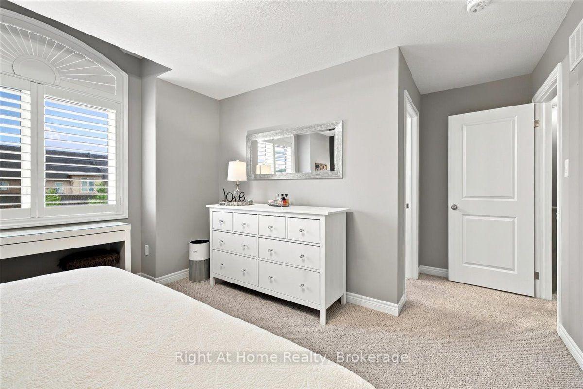 Photo 21 of 66 Foothills Lane, Hamilton, Stoney Creek — HOMEH