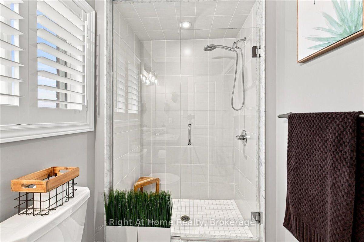 Photo 23 of 66 Foothills Lane, Hamilton, Stoney Creek — HOMEH