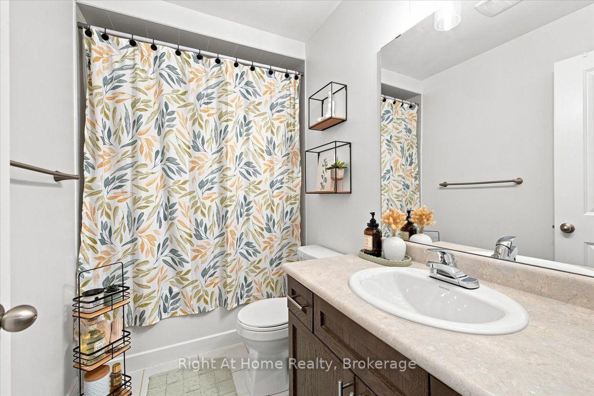 Photo 28 of 66 Foothills Lane, Hamilton, Stoney Creek — HOMEH