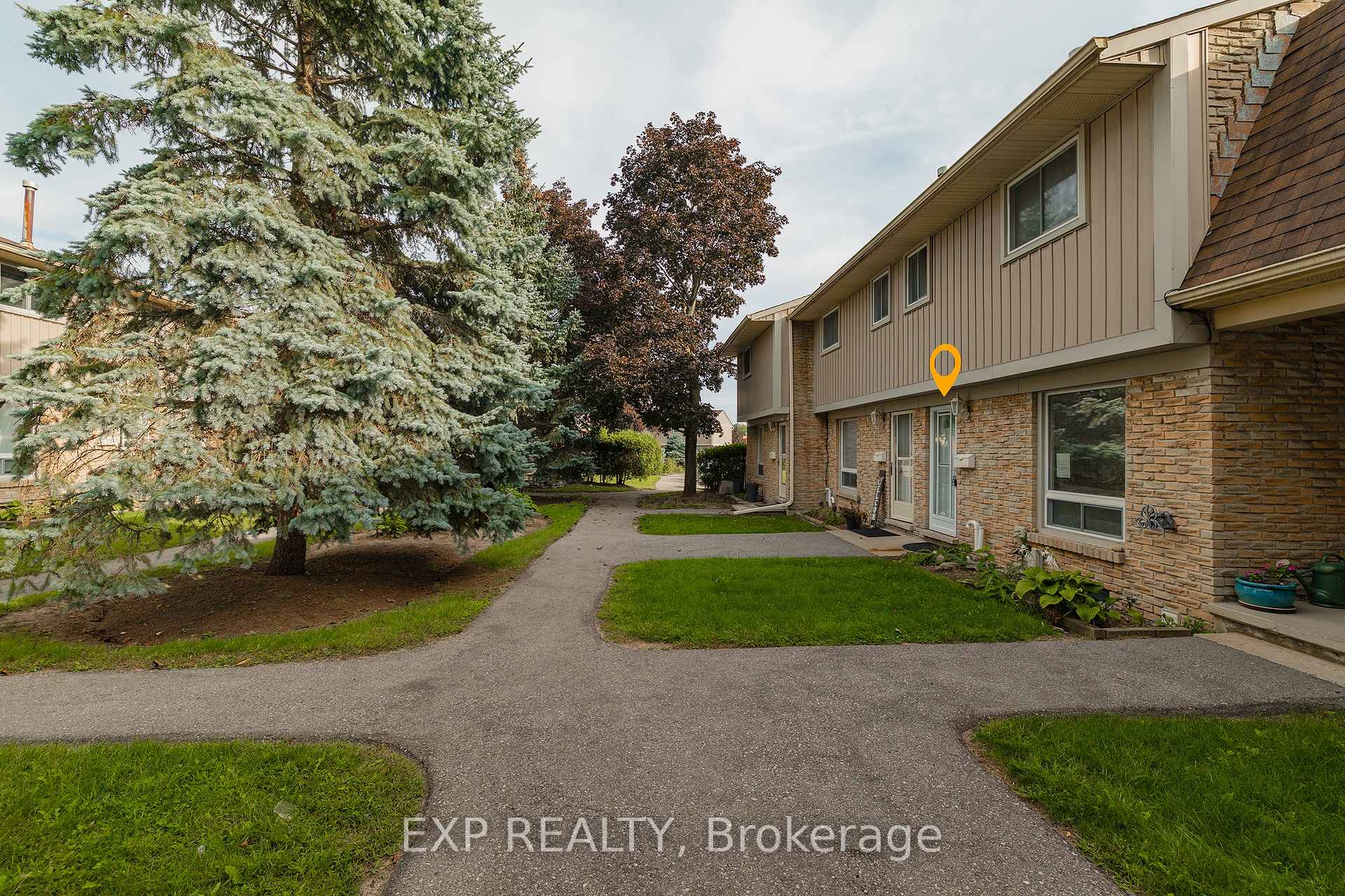 Photo 5 of Unit 10, 487 Elgin Street N, Cambridge, Greenway-Chaplin — HOMEH