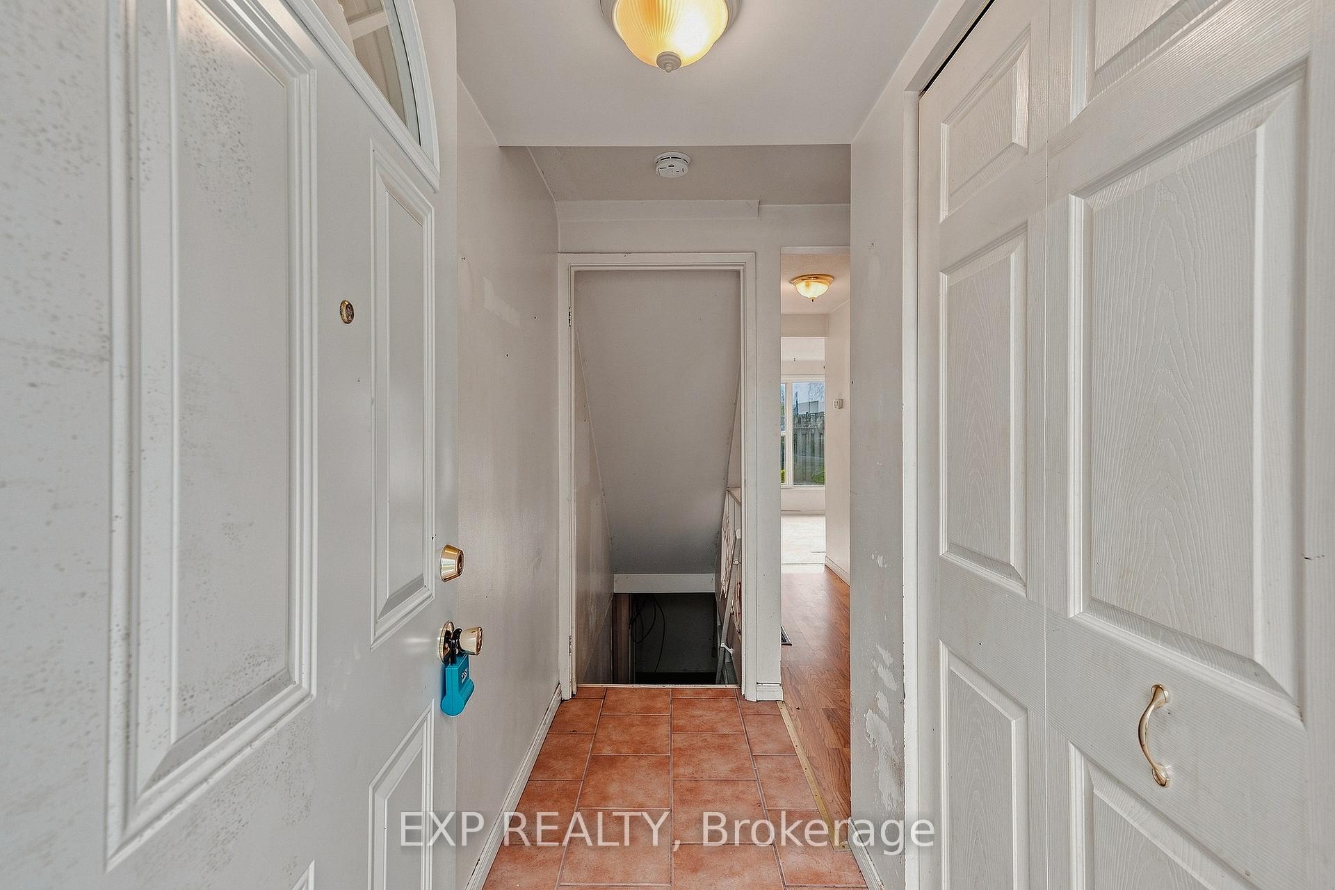 Photo 6 of Unit 10, 487 Elgin Street N, Cambridge, Greenway-Chaplin — HOMEH