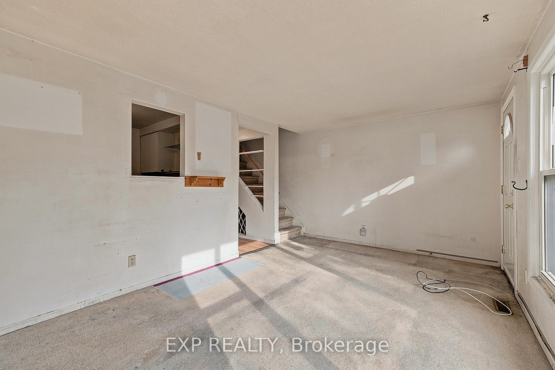 Photo 12 of Unit 10, 487 Elgin Street N, Cambridge, Greenway-Chaplin — HOMEH