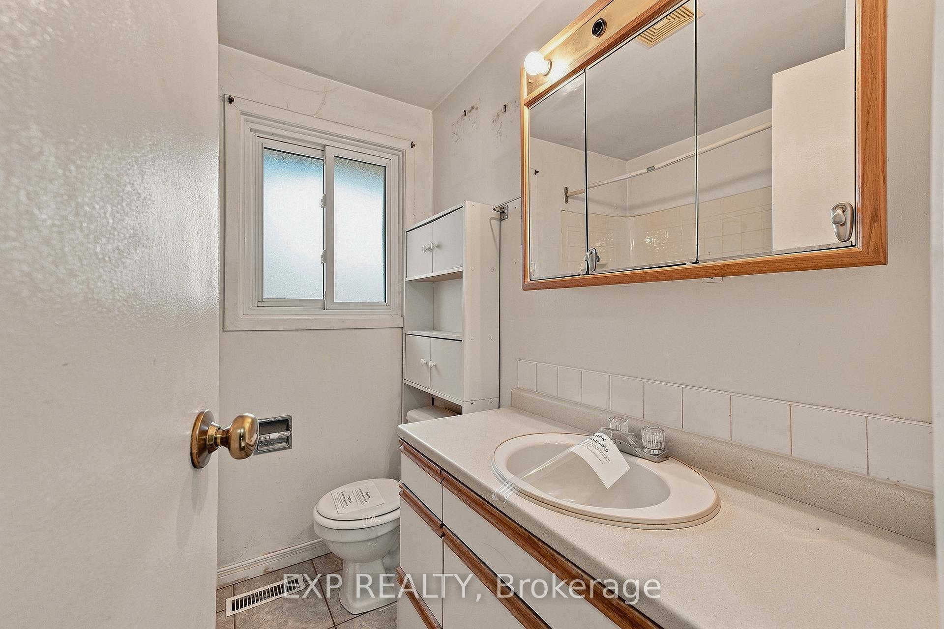 Photo 15 of Unit 10, 487 Elgin Street N, Cambridge, Greenway-Chaplin — HOMEH