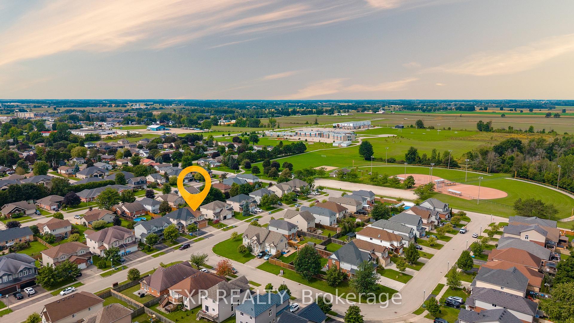 Photo 2 of 742 Rogers Road, North Perth, Listowel — HOMEH