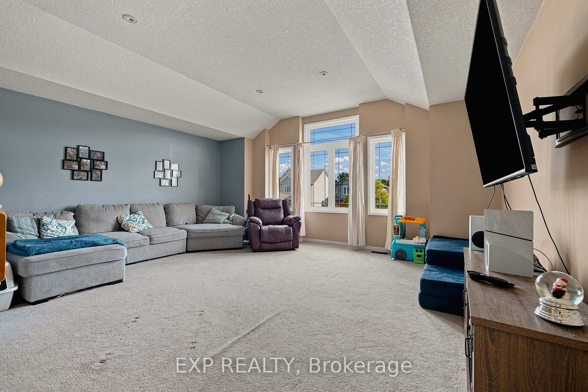 Photo 15 of 742 Rogers Road, North Perth, Listowel — HOMEH