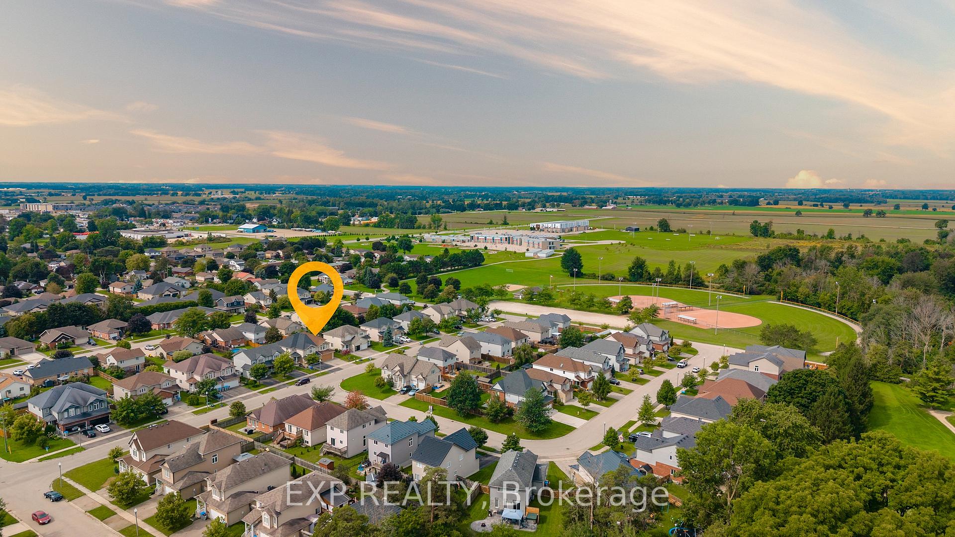 Photo 31 of 742 Rogers Road, North Perth, Listowel — HOMEH