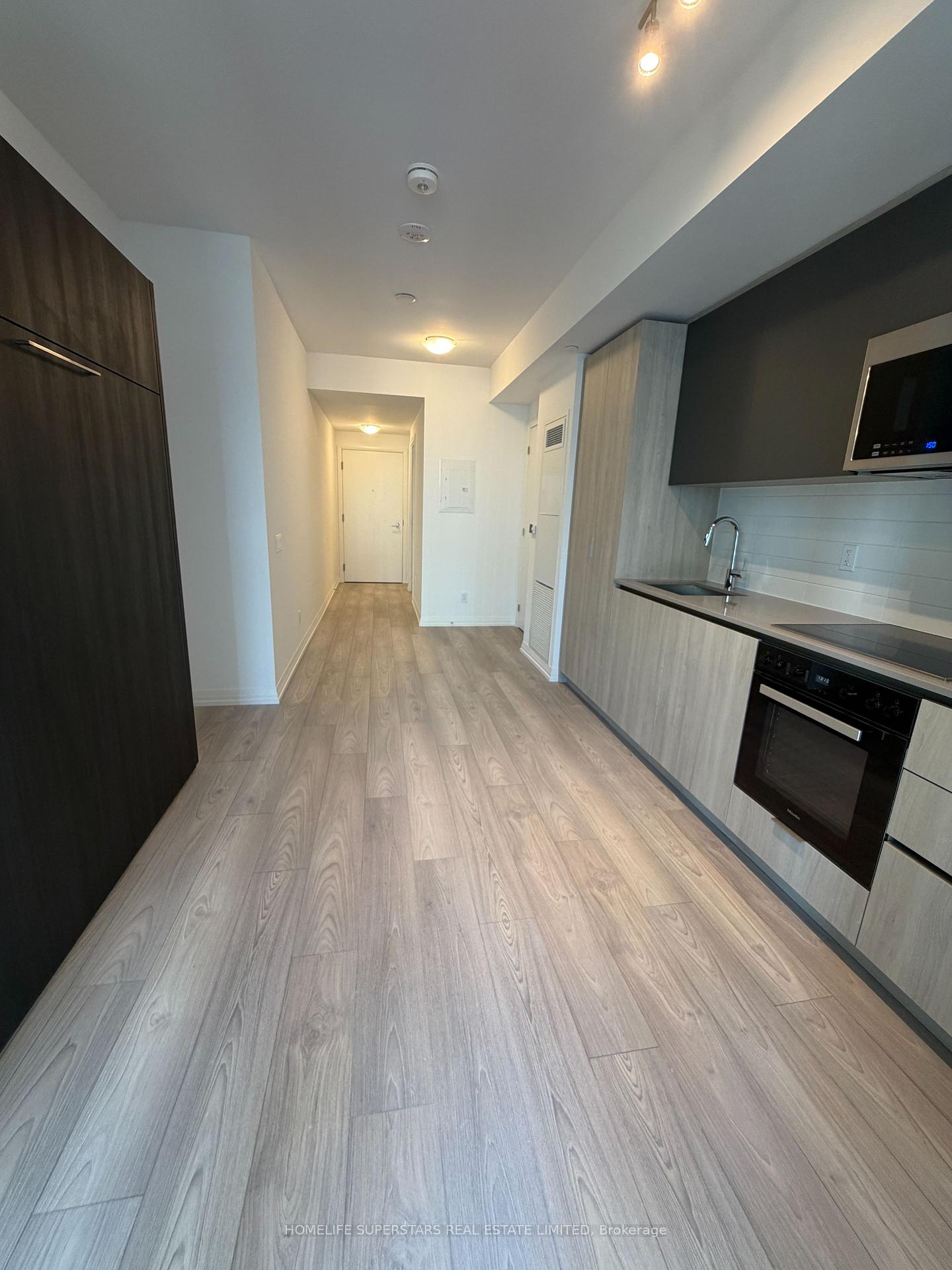 Photo 10 of Unit 2202, 400 King Street, Toronto, Waterfront Communities — HOMEH
