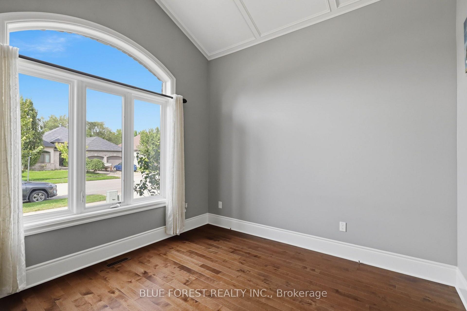 Photo 7 of 1609 Blackwell Boulevard, London, North D — HOMEH