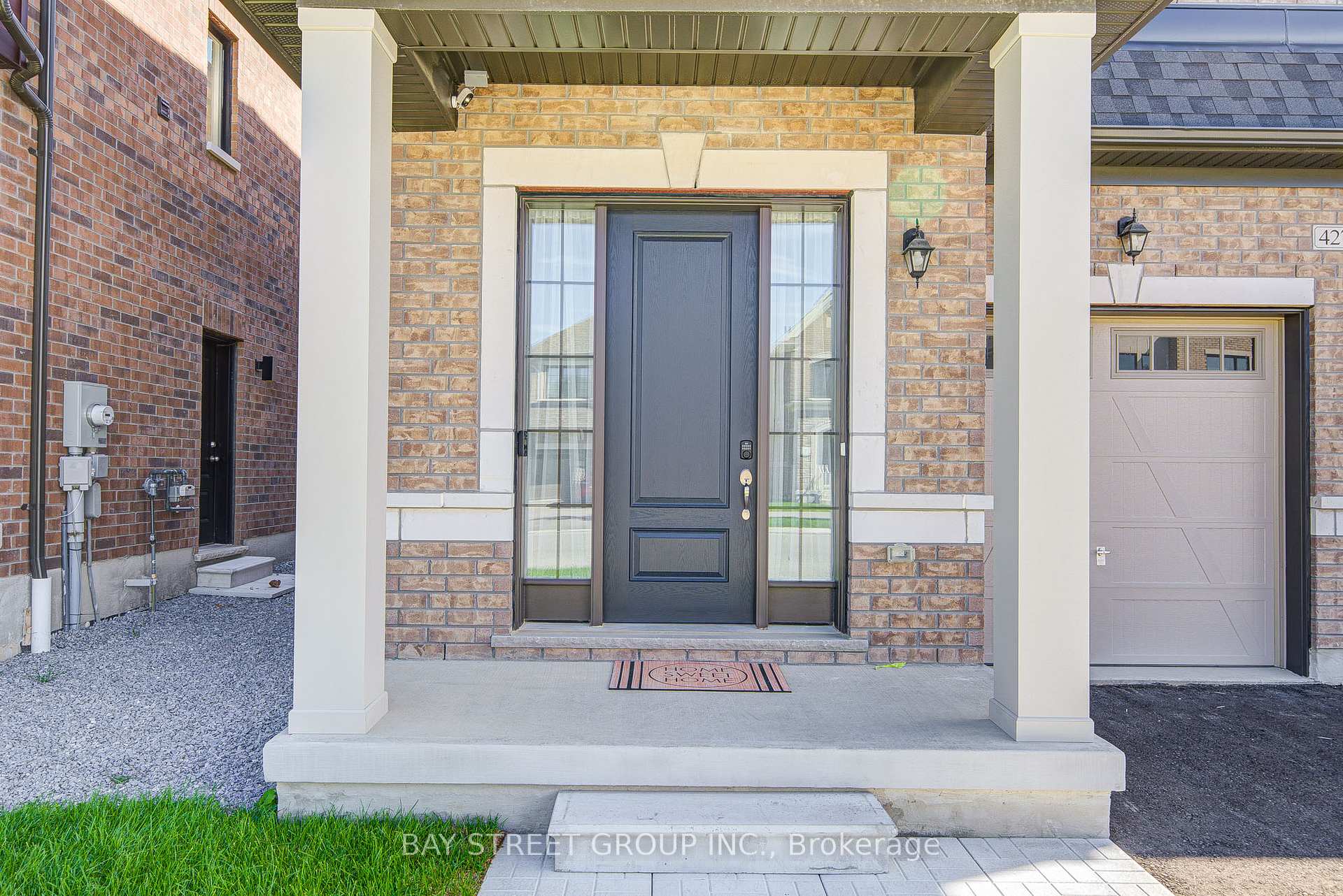 Photo 6 of 427 Coronation Road, Whitby, Rural Whitby — HOMEH