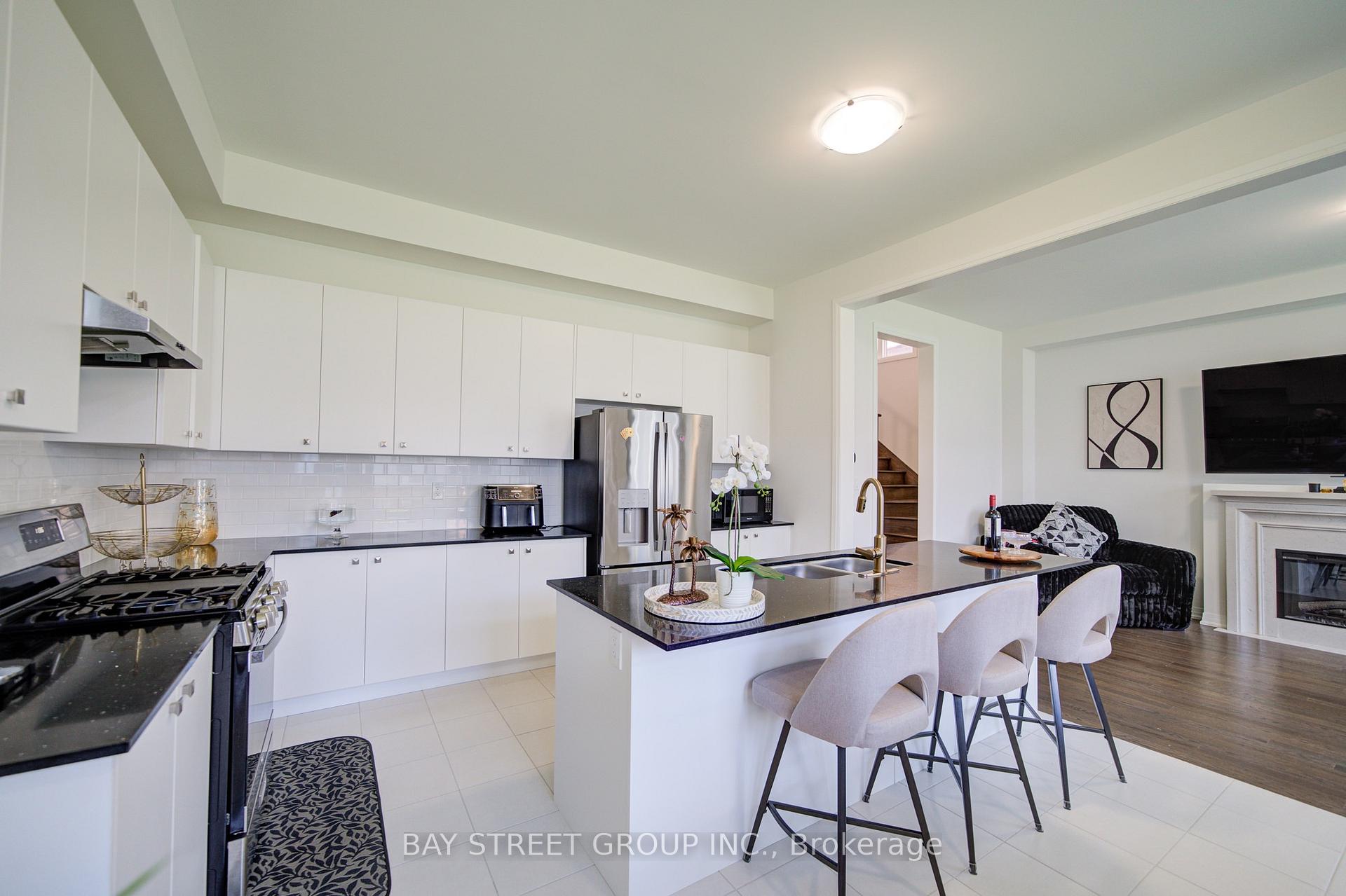Photo 40 of 427 Coronation Road, Whitby, Rural Whitby — HOMEH