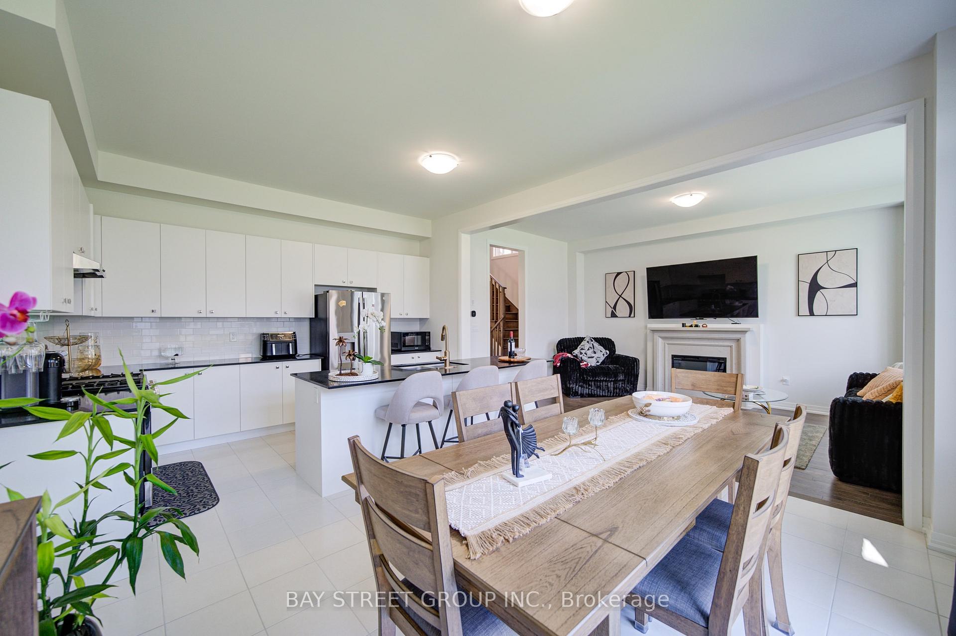 Photo 42 of 427 Coronation Road, Whitby, Rural Whitby — HOMEH
