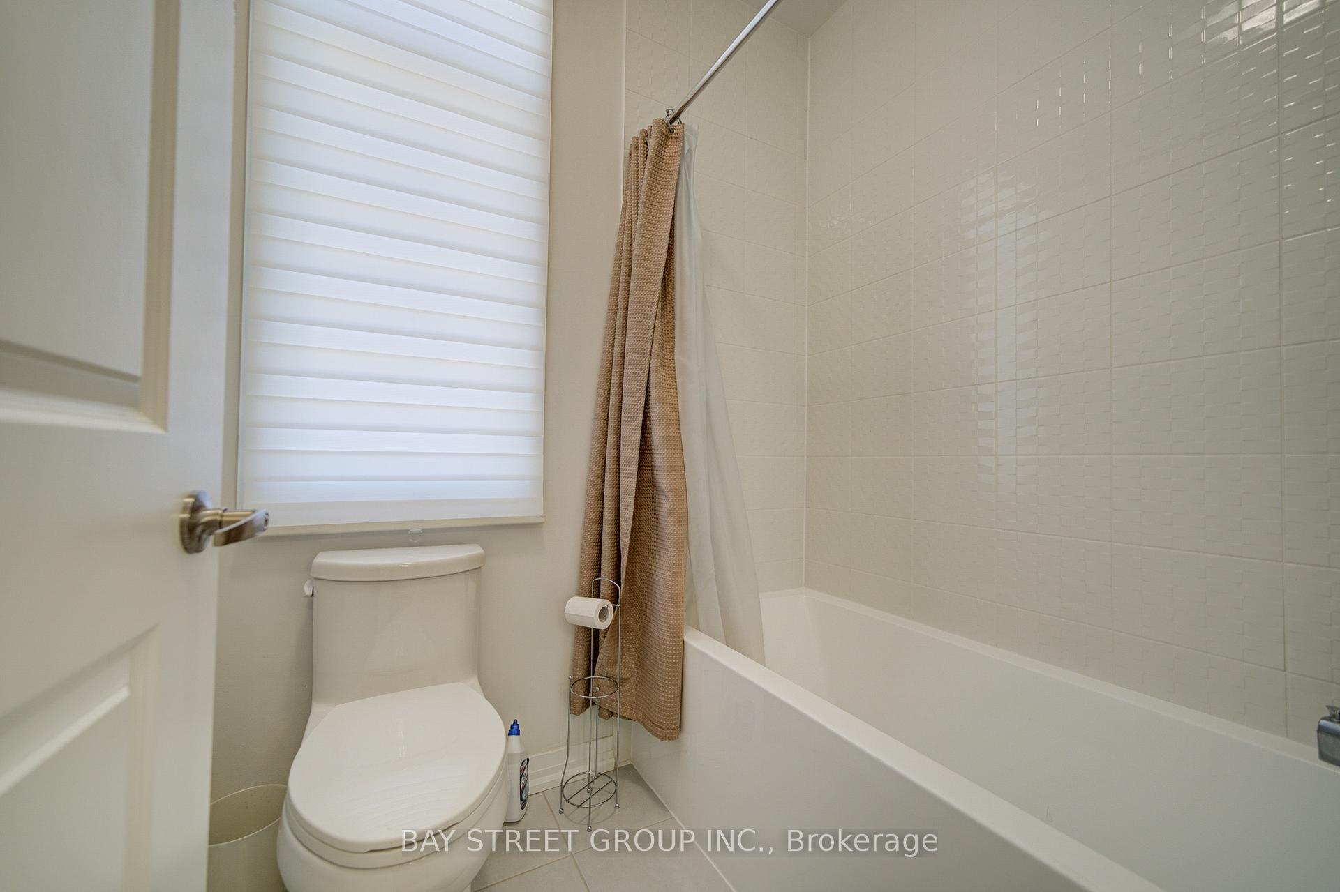 Photo 60 of 427 Coronation Road, Whitby, Rural Whitby — HOMEH