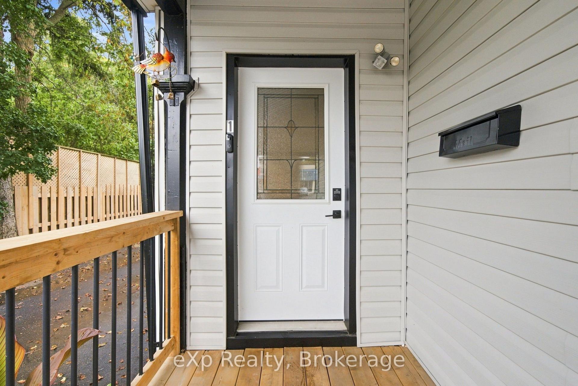 Photo 5 of 463 Division Street, Cobourg — HOMEH