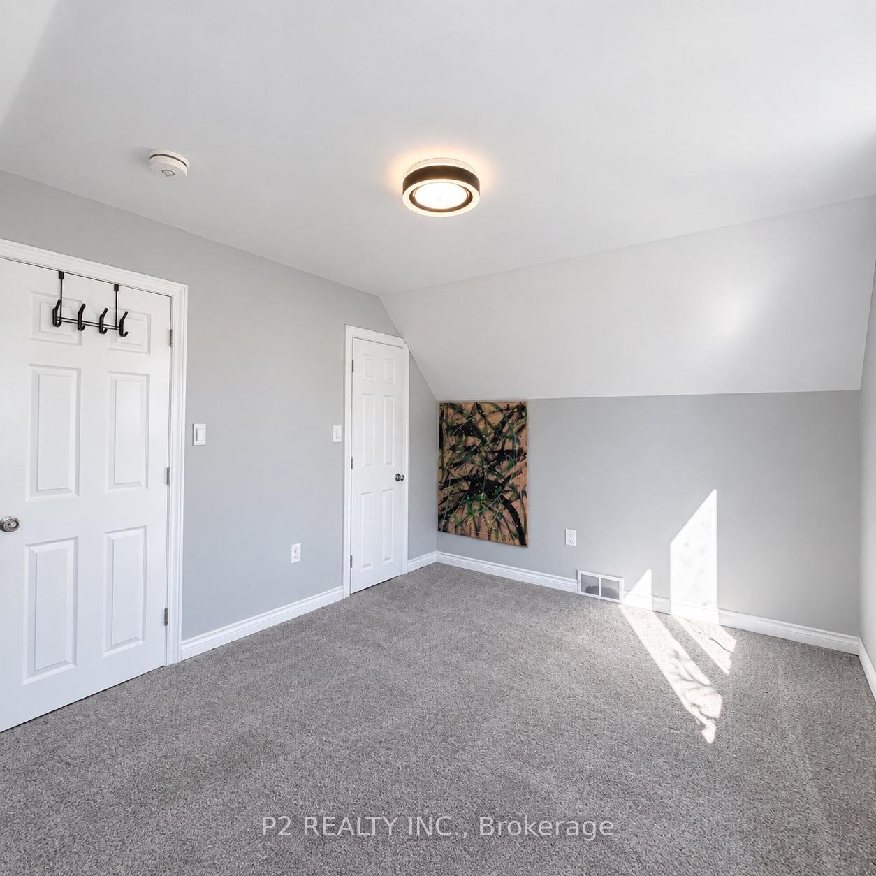 Photo 16 of 85 Park Avenue, St. Catharines, Secord Woods — HOMEH
