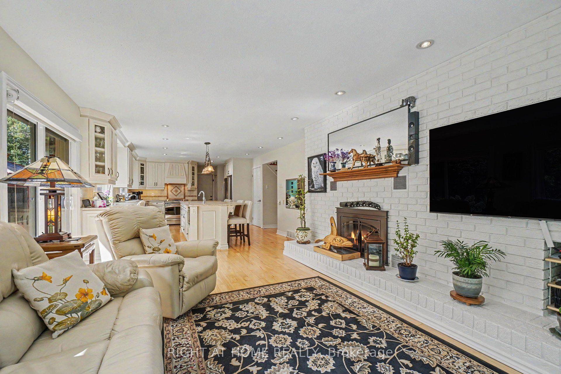 Photo 13 of 1275 Byrnes Terrace, Ottawa, Cumberland Estates — HOMEH