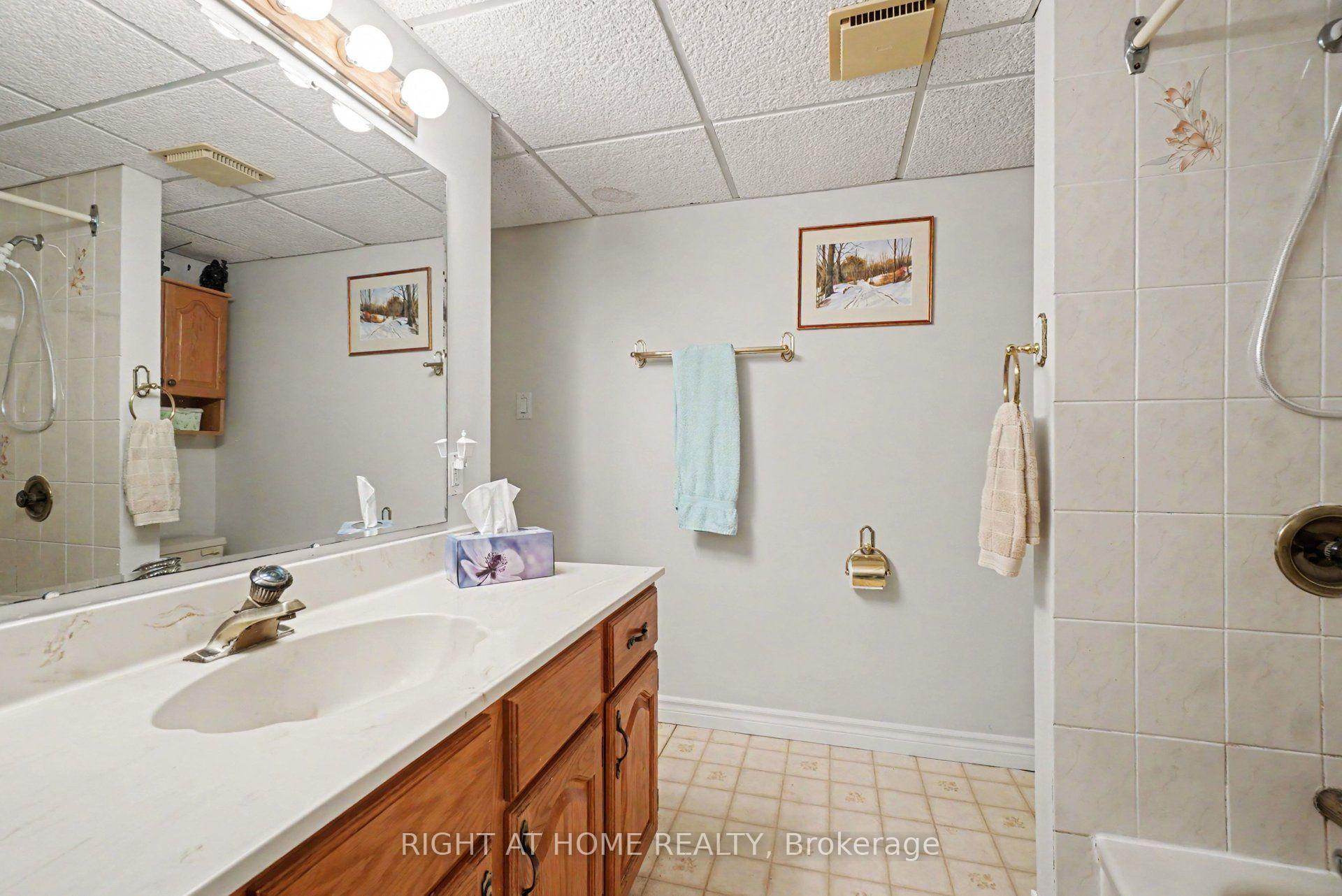 Photo 30 of 1275 Byrnes Terrace, Ottawa, Cumberland Estates — HOMEH