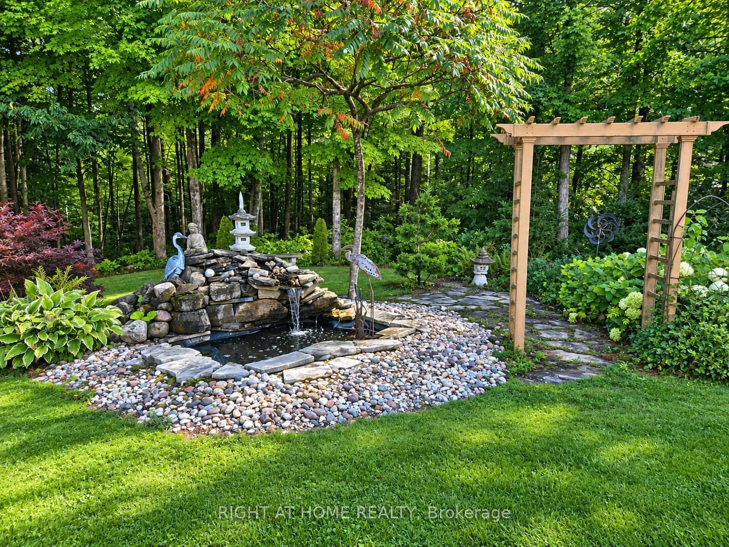 Photo 40 of 1275 Byrnes Terrace, Ottawa, Cumberland Estates — HOMEH