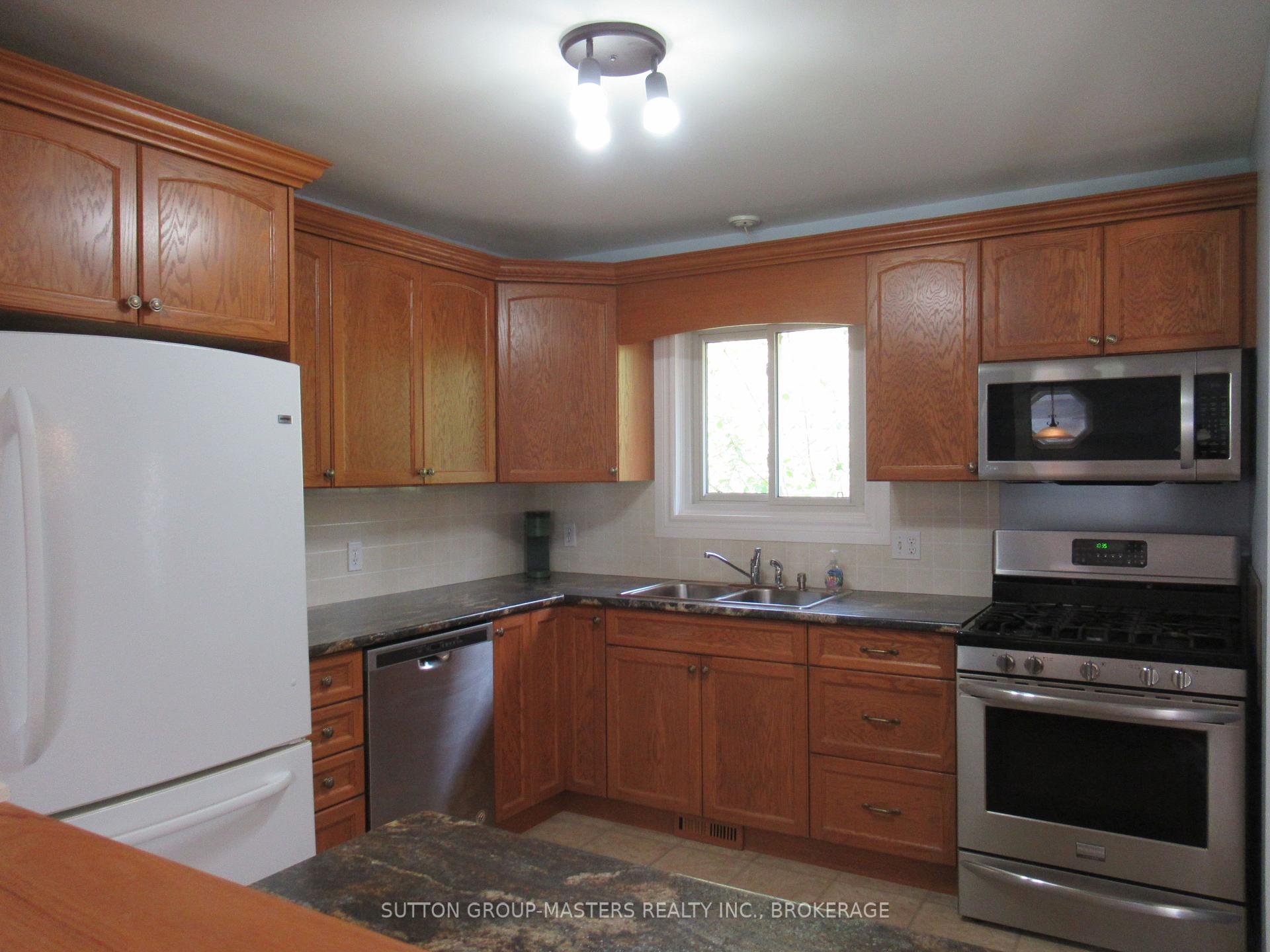 Photo 6 of 4571 Bath Road, Loyalist, Amherstview — HOMEH