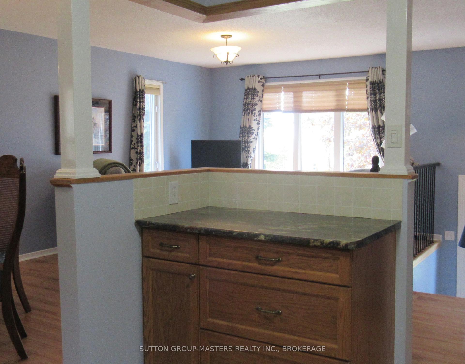 Photo 10 of 4571 Bath Road, Loyalist, Amherstview — HOMEH