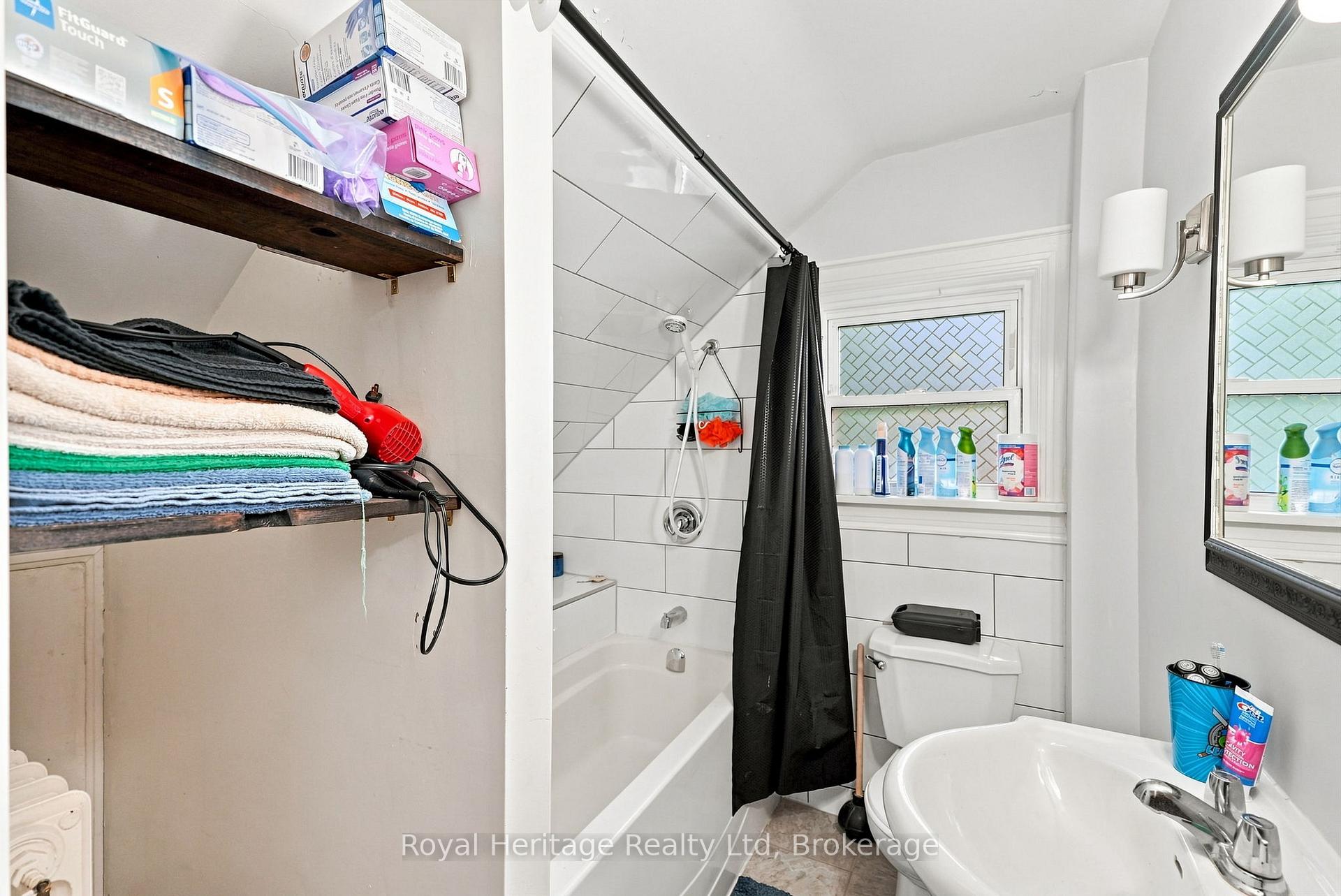 Photo 33 of 117 Park Road N, Oshawa, McLaughlin — HOMEH