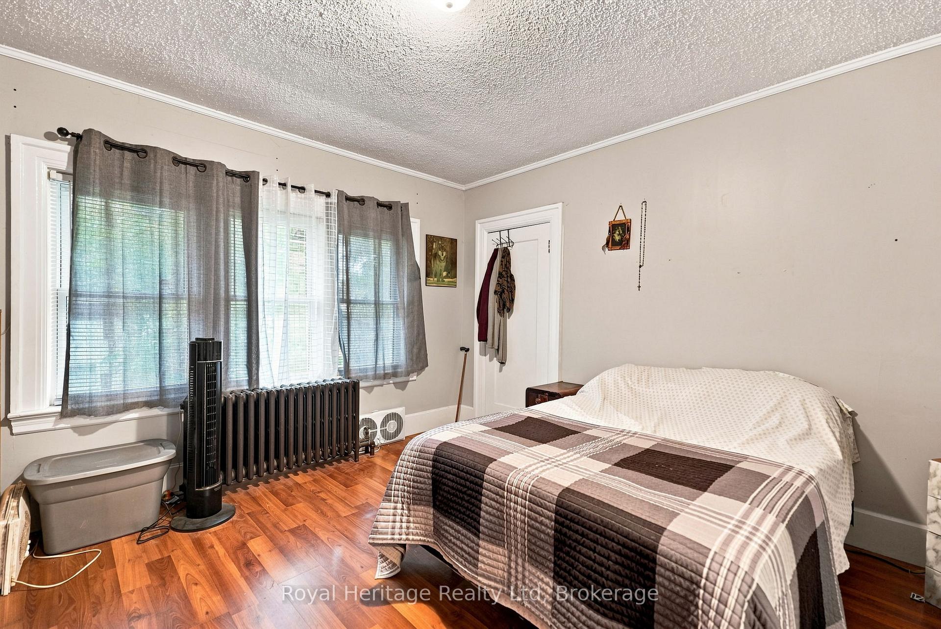 Photo 15 of 117 Park Road N, Oshawa, McLaughlin — HOMEH