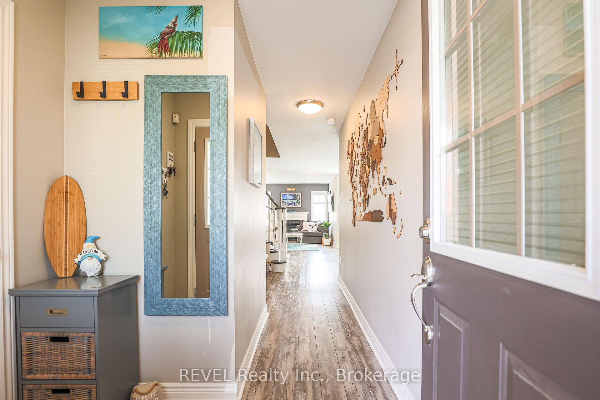 Photo 5 of 12 Colonel Lyall Street, St. Catharines, Secord Woods — HOMEH
