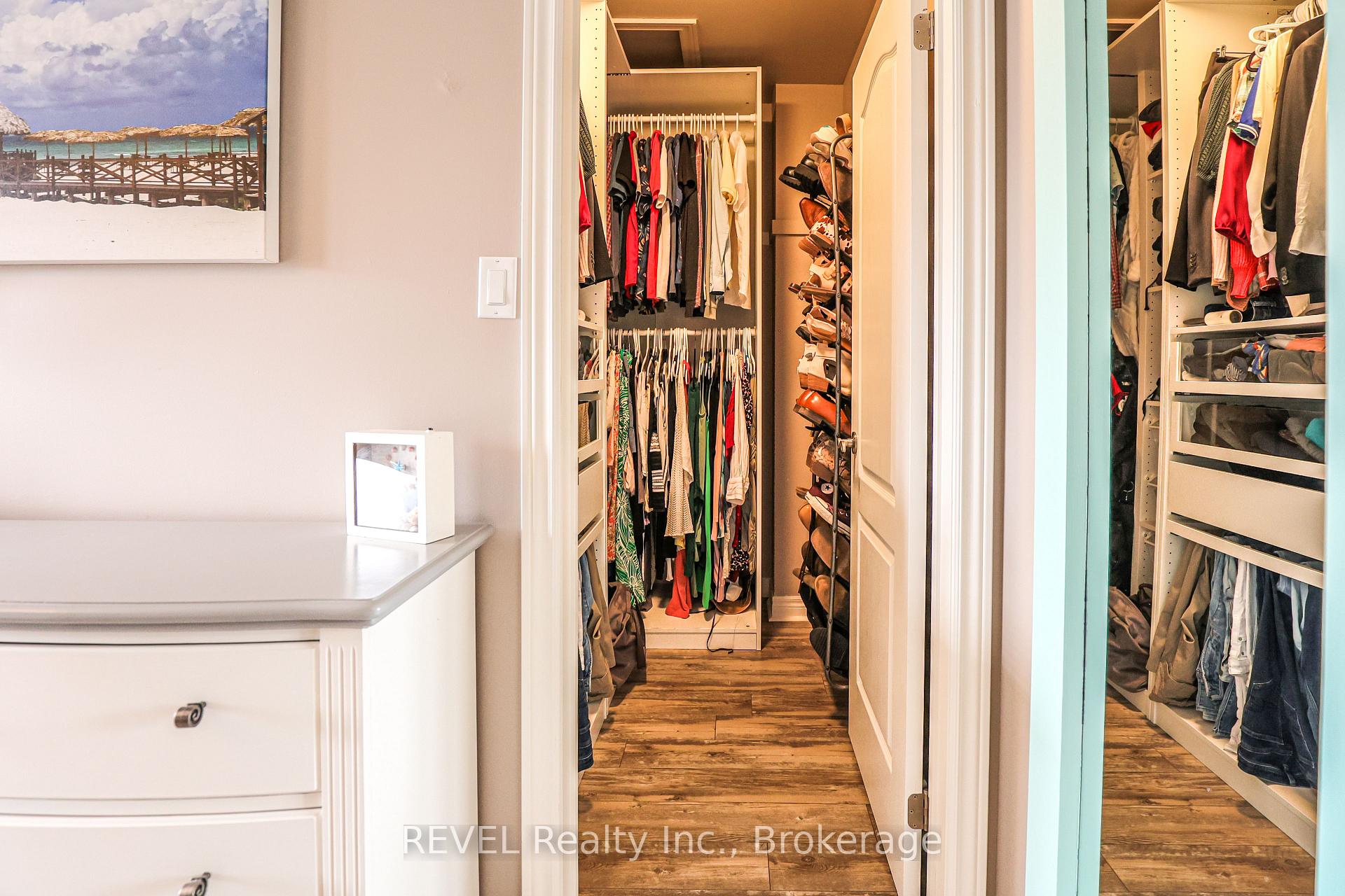Photo 11 of 12 Colonel Lyall Street, St. Catharines, Secord Woods — HOMEH