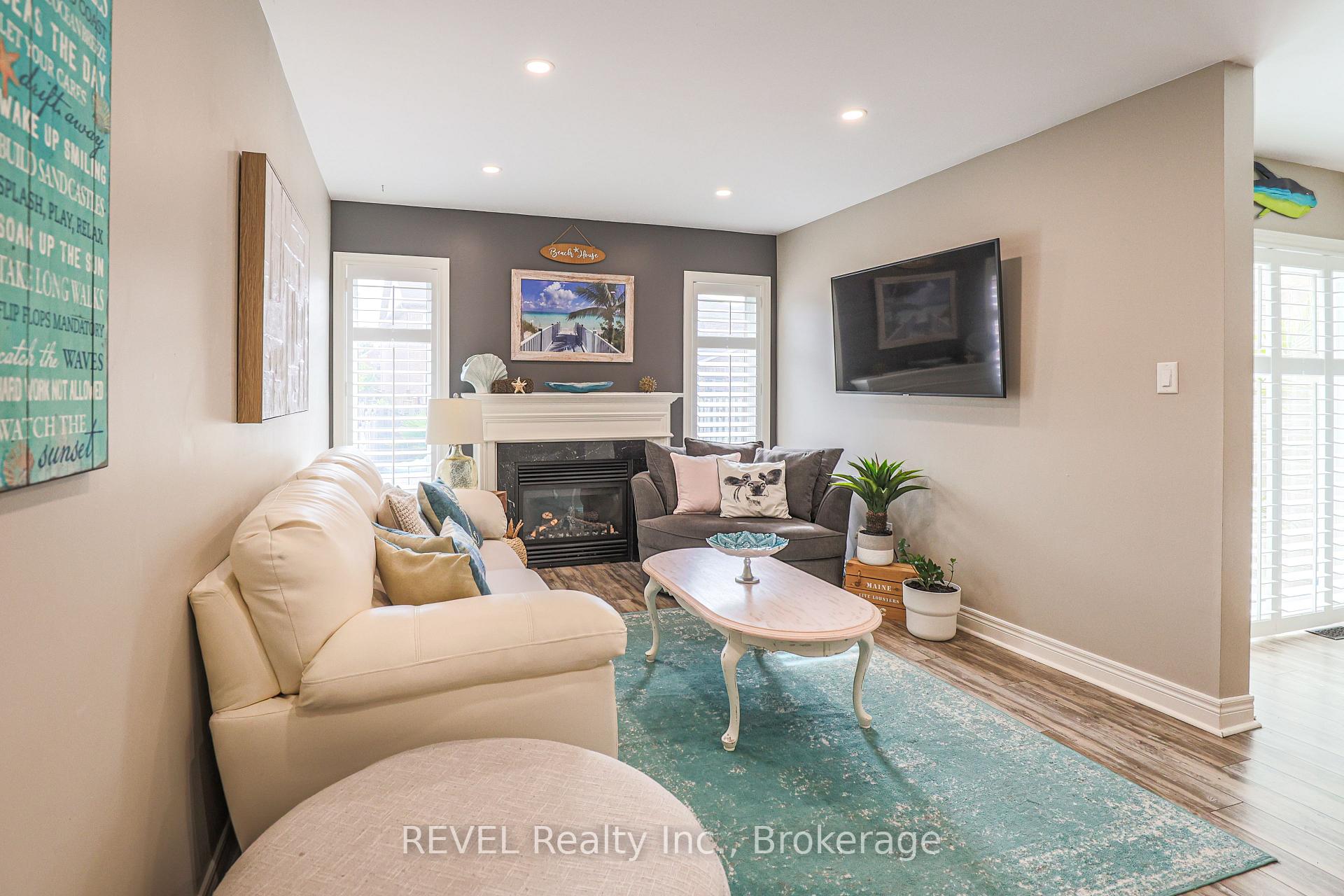 Photo 14 of 12 Colonel Lyall Street, St. Catharines, Secord Woods — HOMEH