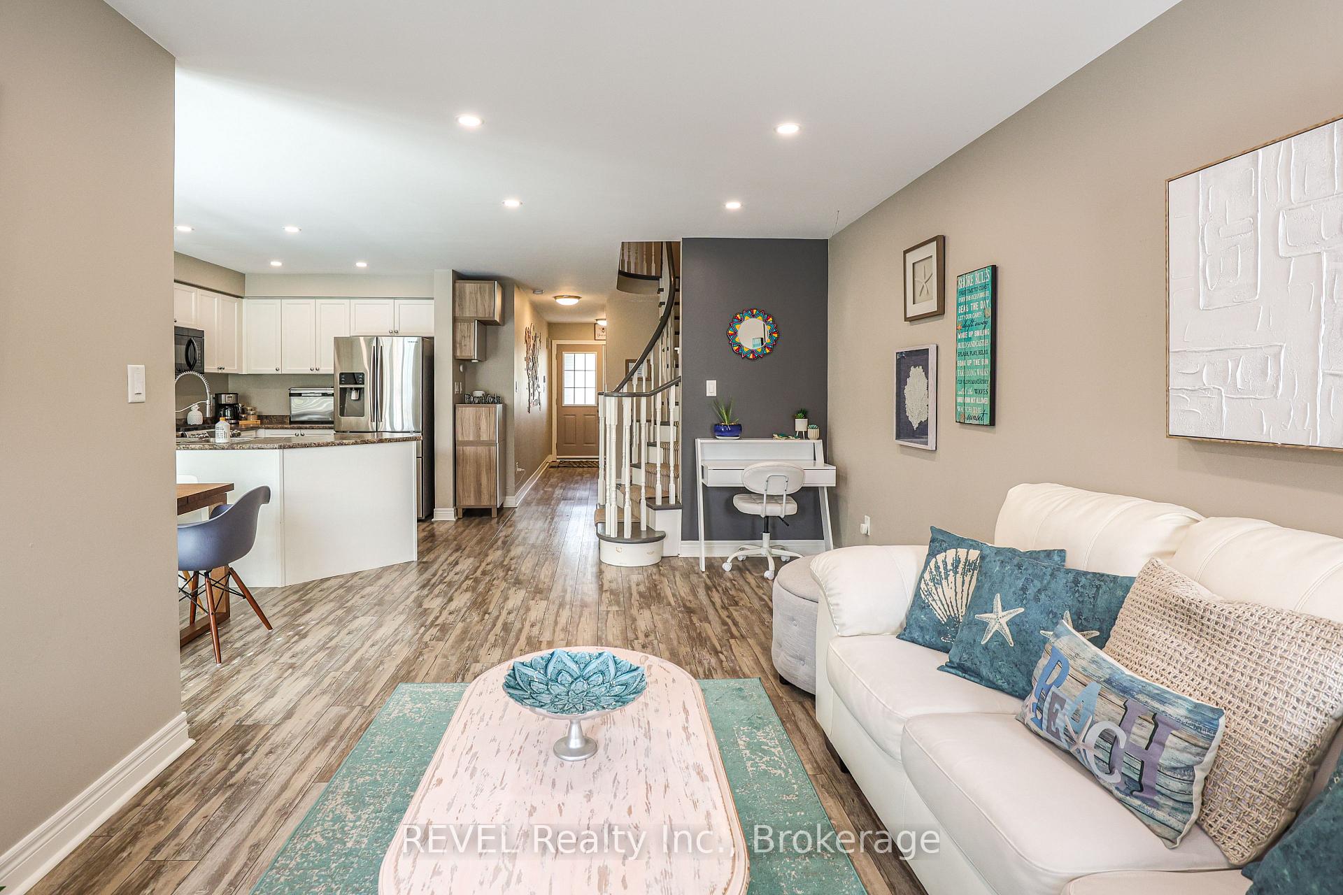 Photo 16 of 12 Colonel Lyall Street, St. Catharines, Secord Woods — HOMEH