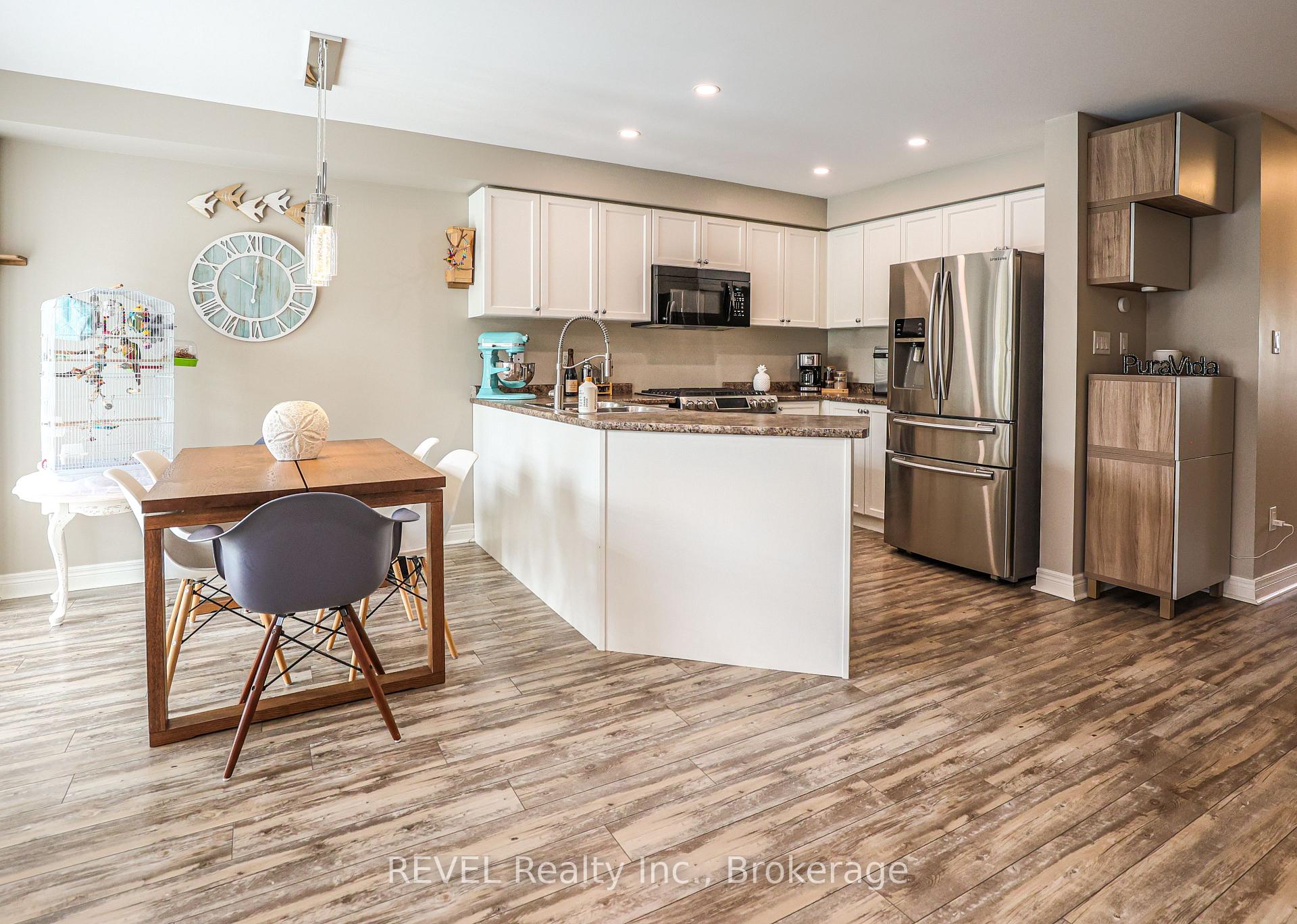 Photo 18 of 12 Colonel Lyall Street, St. Catharines, Secord Woods — HOMEH