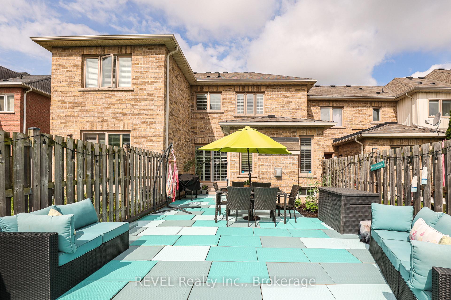 Photo 25 of 12 Colonel Lyall Street, St. Catharines, Secord Woods — HOMEH