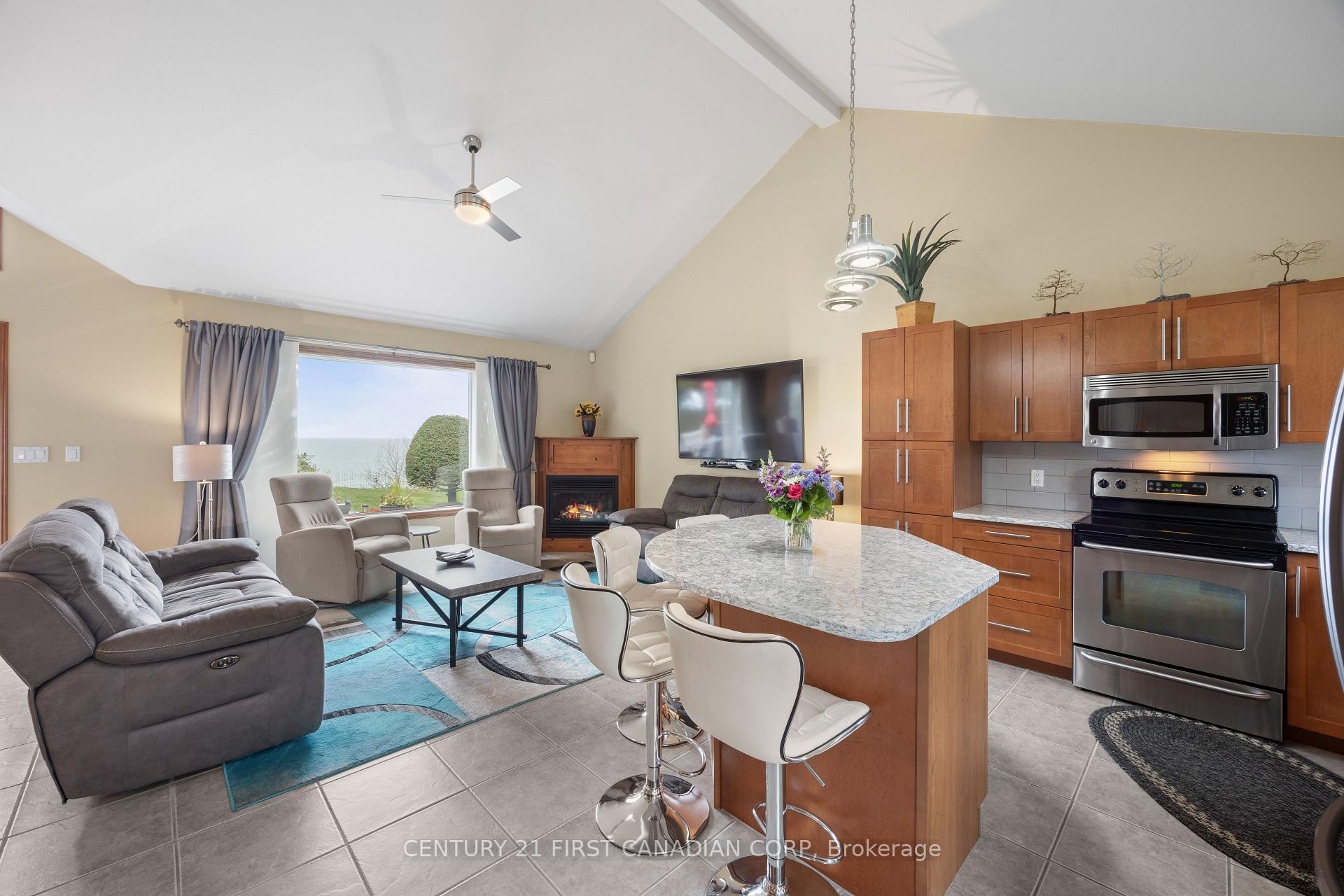 Photo 7 of 71871 Sunview Avenue, Bluewater, Hay — HOMEH