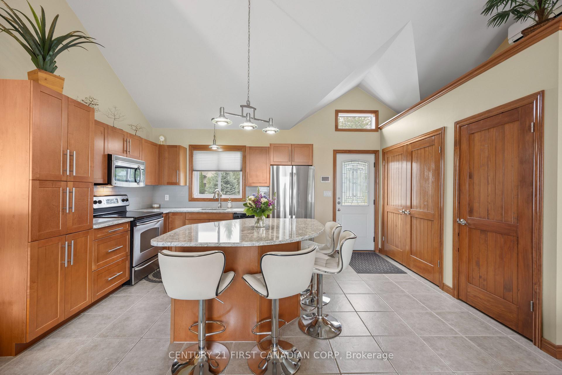 Photo 9 of 71871 Sunview Avenue, Bluewater, Hay — HOMEH