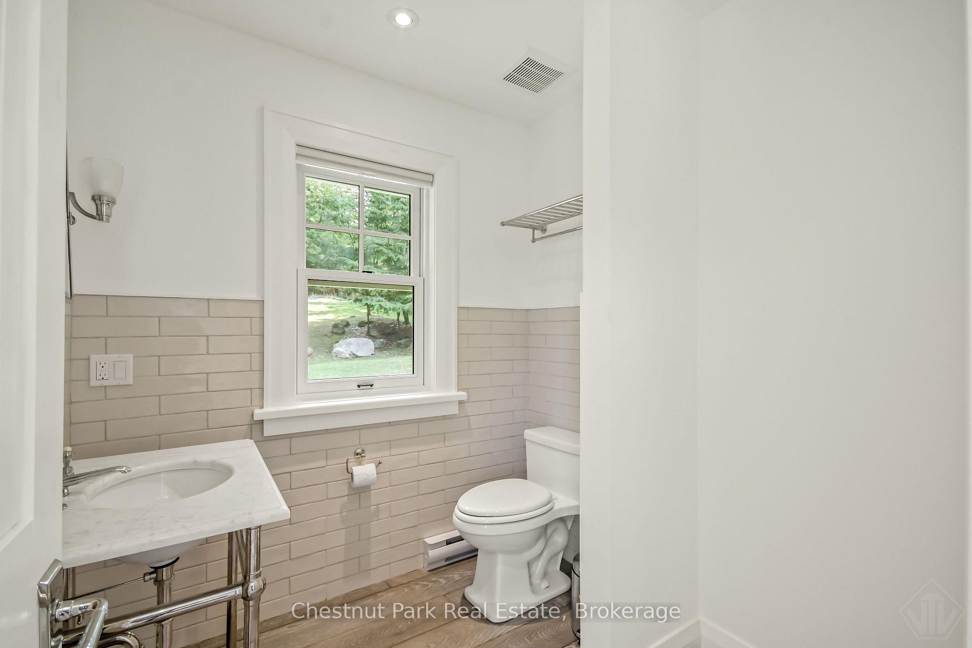 Photo 36 of 1160 Eilean Gowan Island, Bracebridge, Monck (Bracebridge) — HOMEH