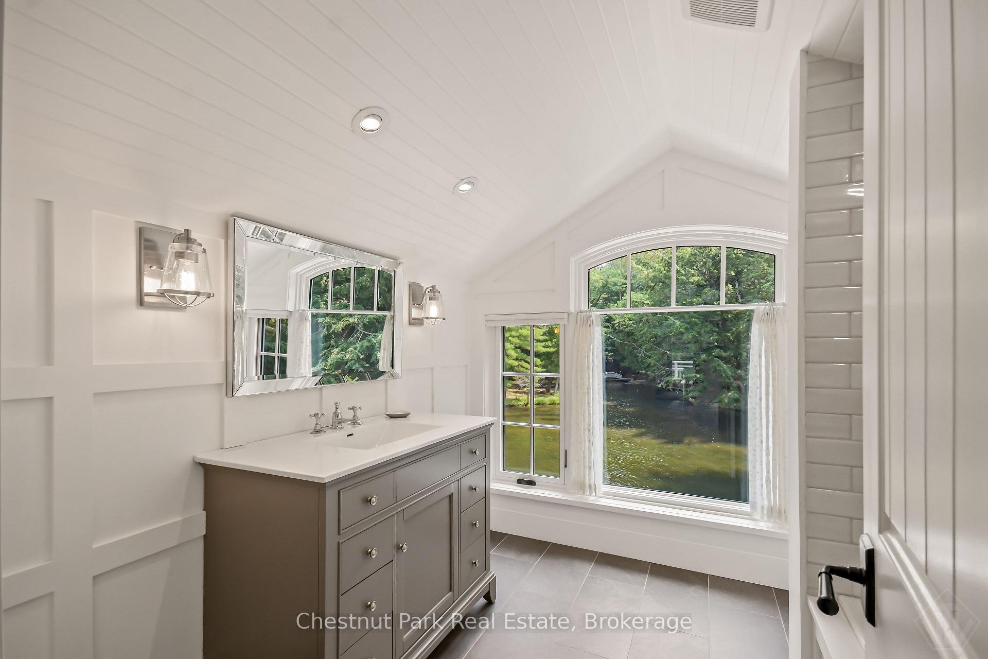 Photo 38 of 1160 Eilean Gowan Island, Bracebridge, Monck (Bracebridge) — HOMEH