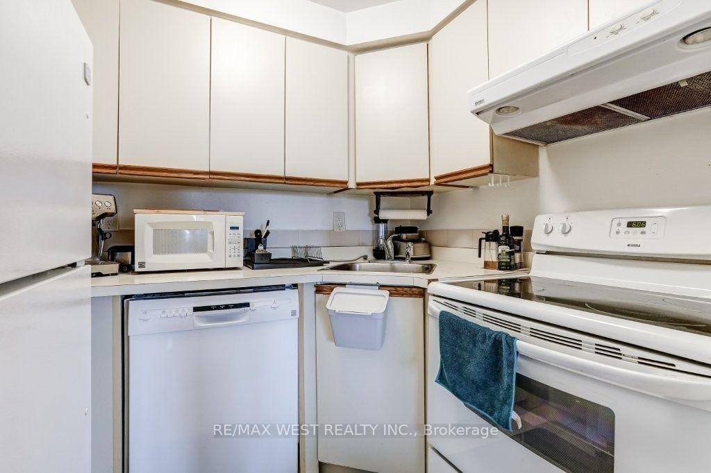 Photo 11 of Unit 1103, 117 Gerrard Street E, Toronto, Church-Yonge Corridor — HOMEH
