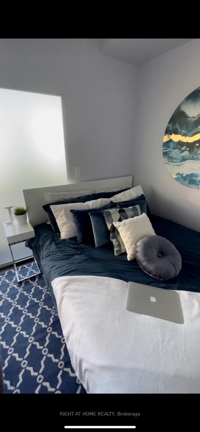 Photo 7 of Unit 810, 11 Superior Avenue, Etobicoke, Mimico — HOMEH